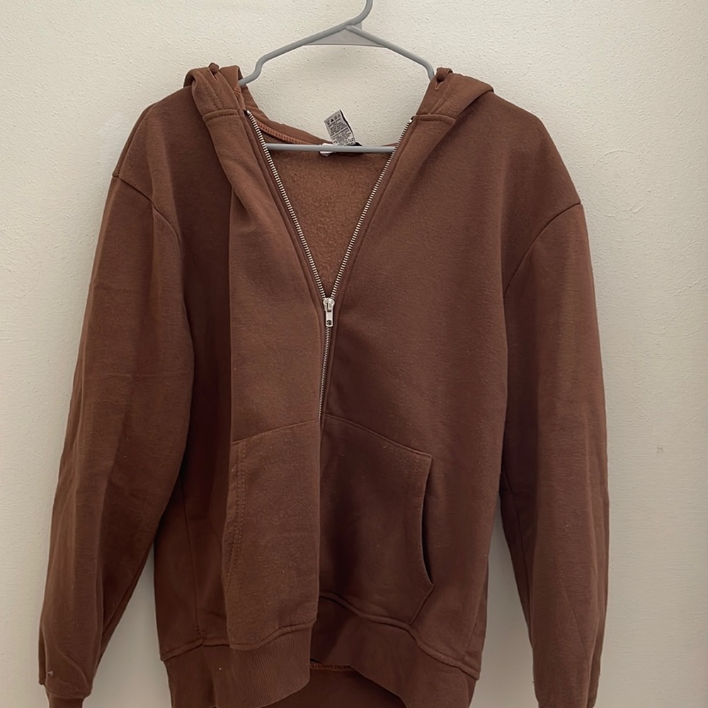 brown zip up hoodie